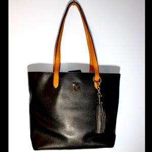 Dooney & Bourke Saffiano Hadley Tote